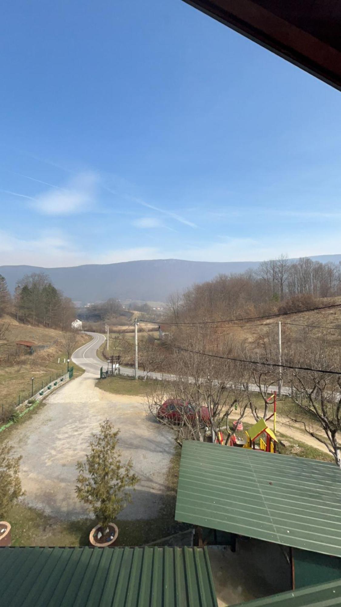 Apartman Denis Una Luzine Exterior foto